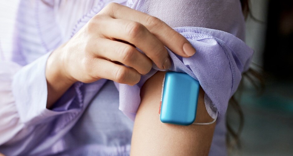 Women with Kaleido insulin pump